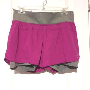 REI Co-op  Running Fitness FLEET SHORTS Light Compression Liner Magenta Sz M-390